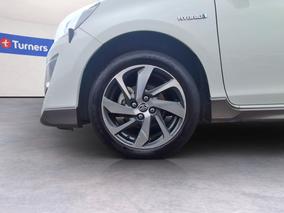 Photo '10' of Toyota Aqua