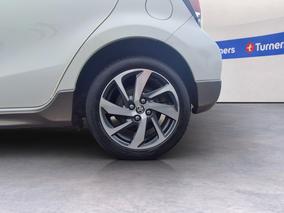 Photo '11' of Toyota Aqua
