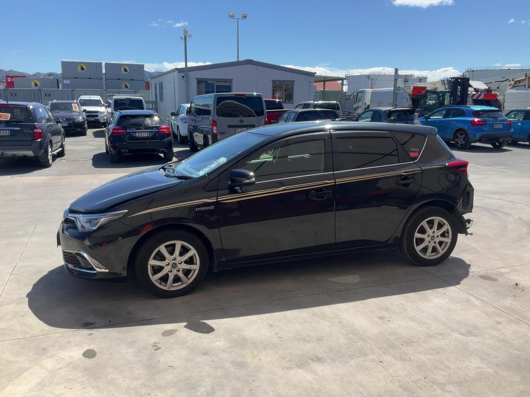 Photo '8' of Toyota Auris