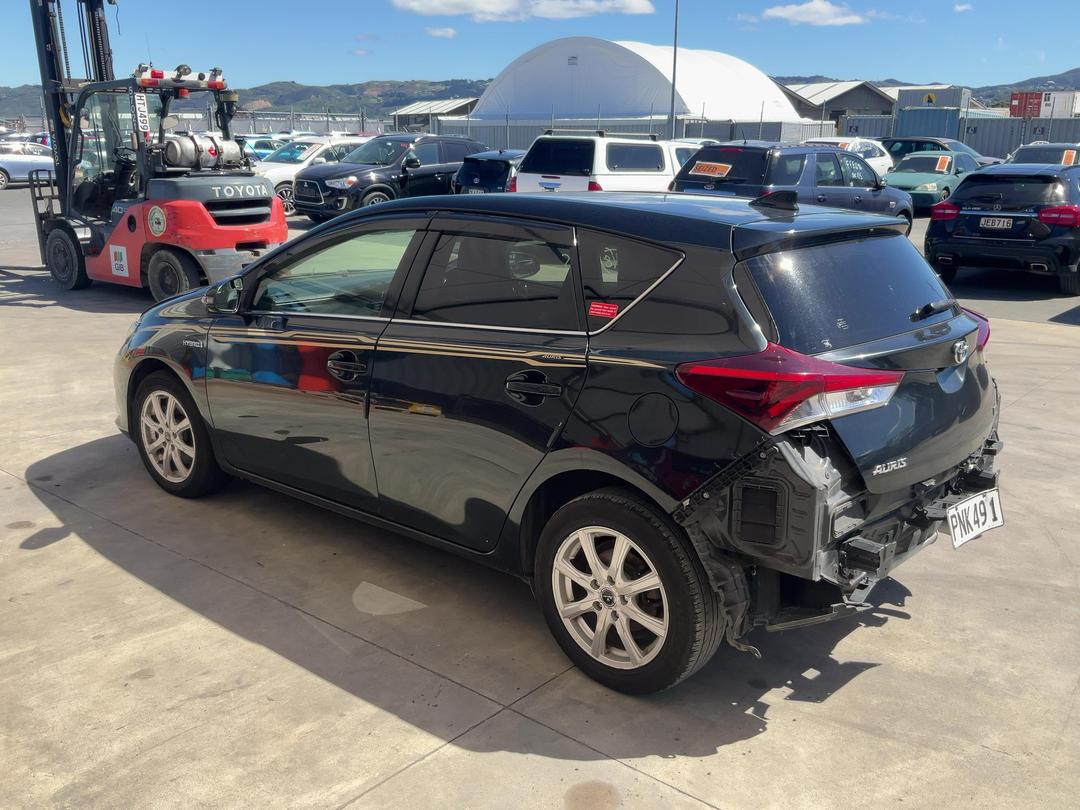 Photo '9' of Toyota Auris