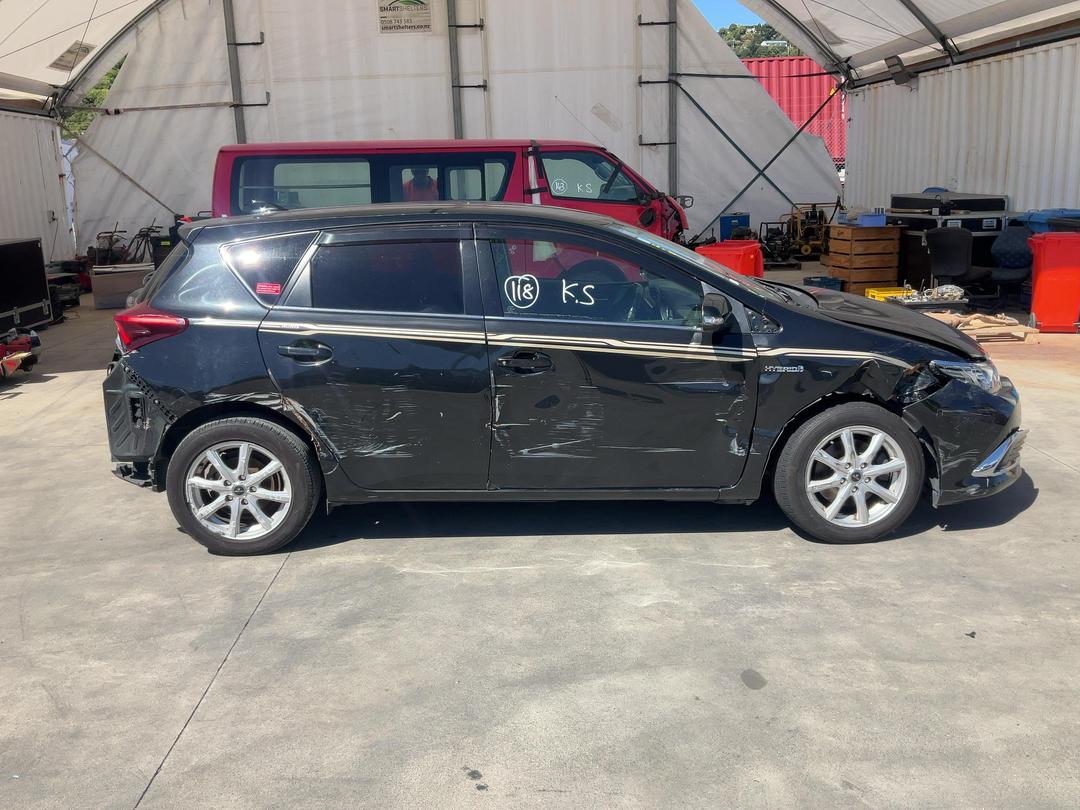 Photo '12' of Toyota Auris