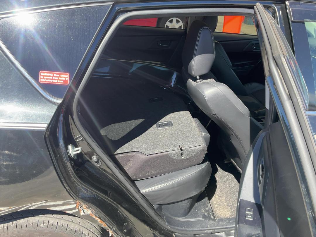 Photo '29' of Toyota Auris