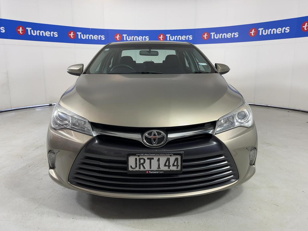 Photo '2' of Toyota Camry