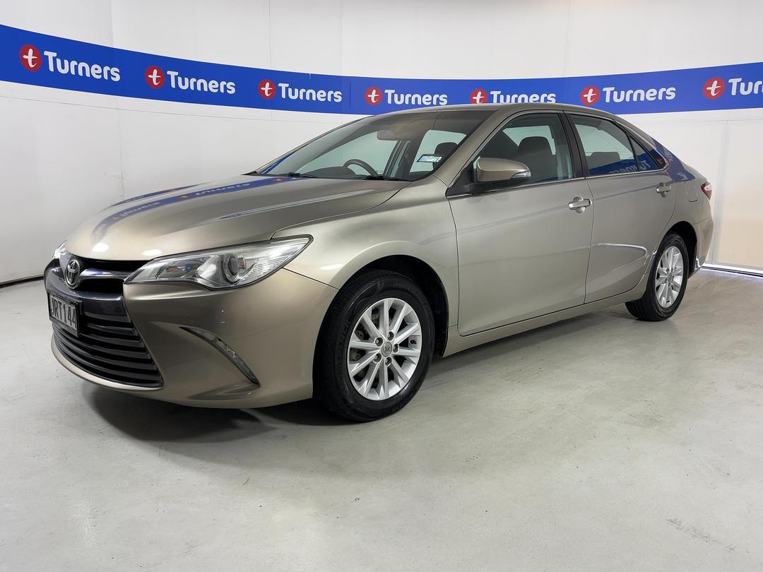 Photo '4' of Toyota Camry
