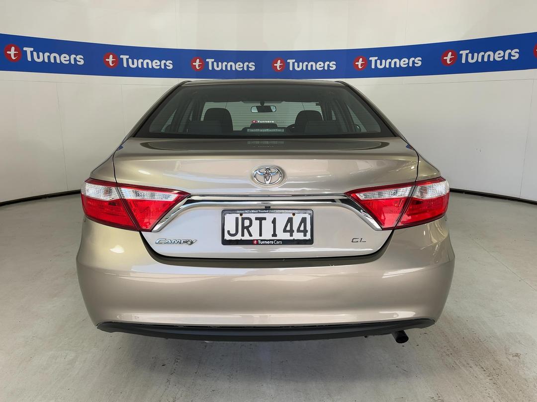 Photo '6' of Toyota Camry