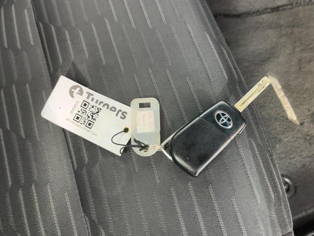 Photo '22' of Toyota Camry
