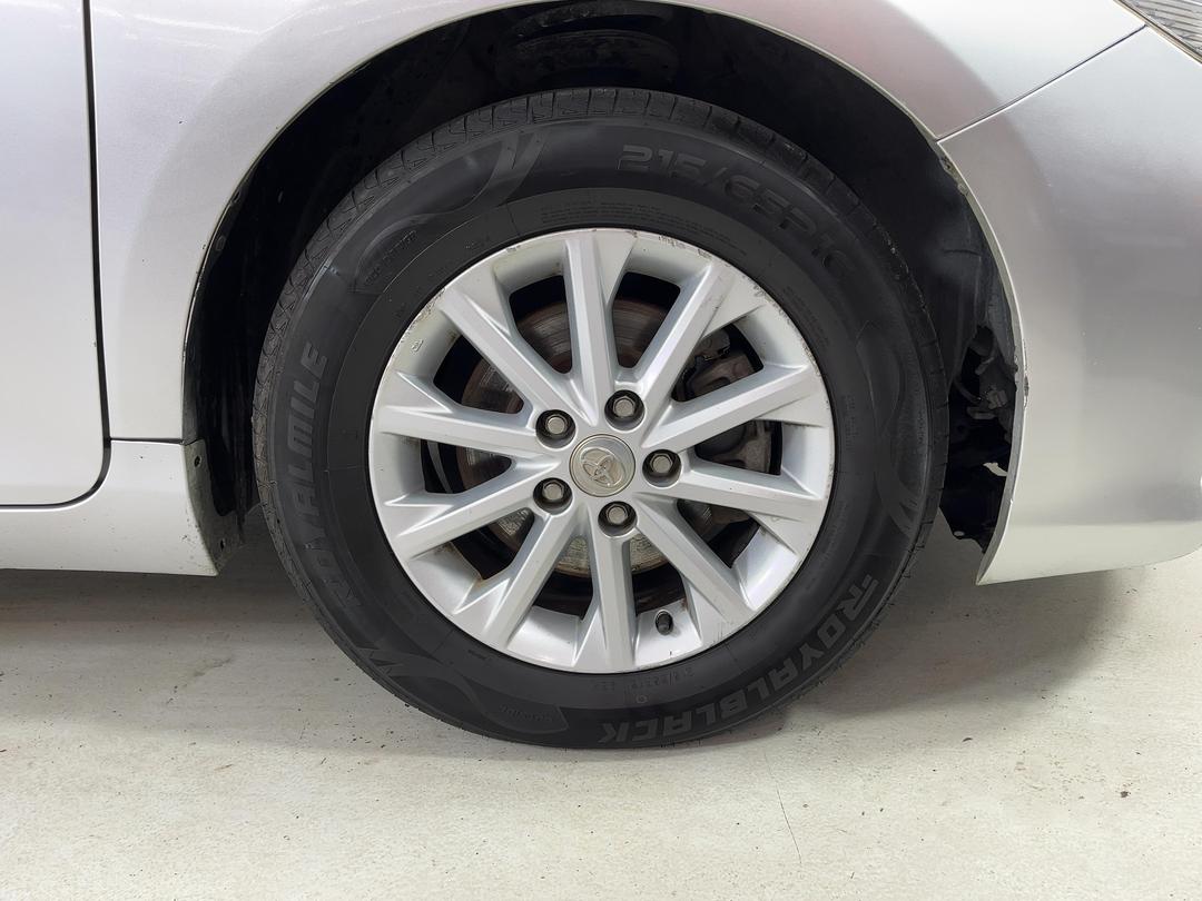Photo '7' of Toyota Camry GL Photo '7' of Toyota Camry GL