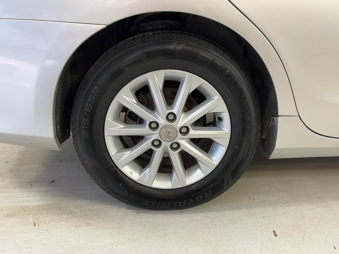 Photo '10' of Toyota Camry GL Photo '10' of Toyota Camry GL