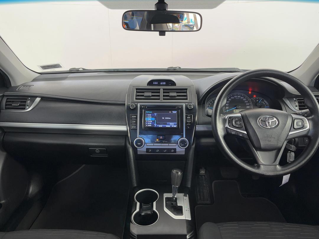Photo '15' of Toyota Camry GL Photo '15' of Toyota Camry GL