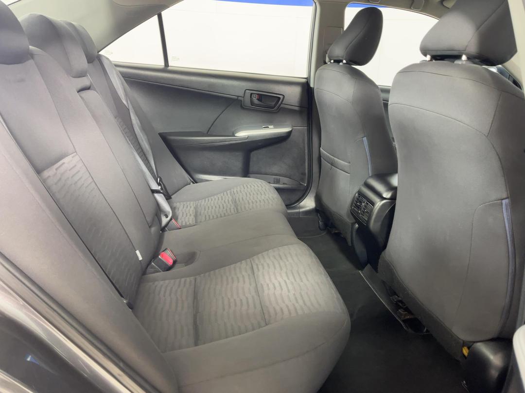 Photo '18' of Toyota Camry GL Photo '18' of Toyota Camry GL