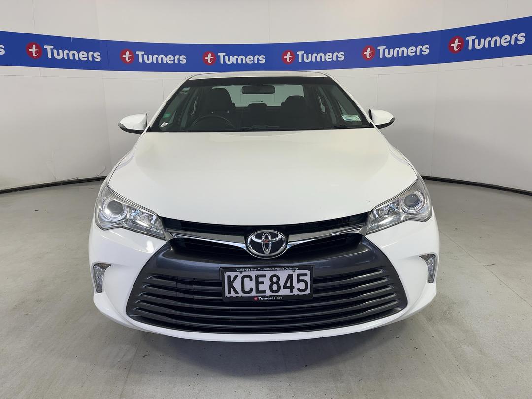 Photo '2' of Toyota Camry
