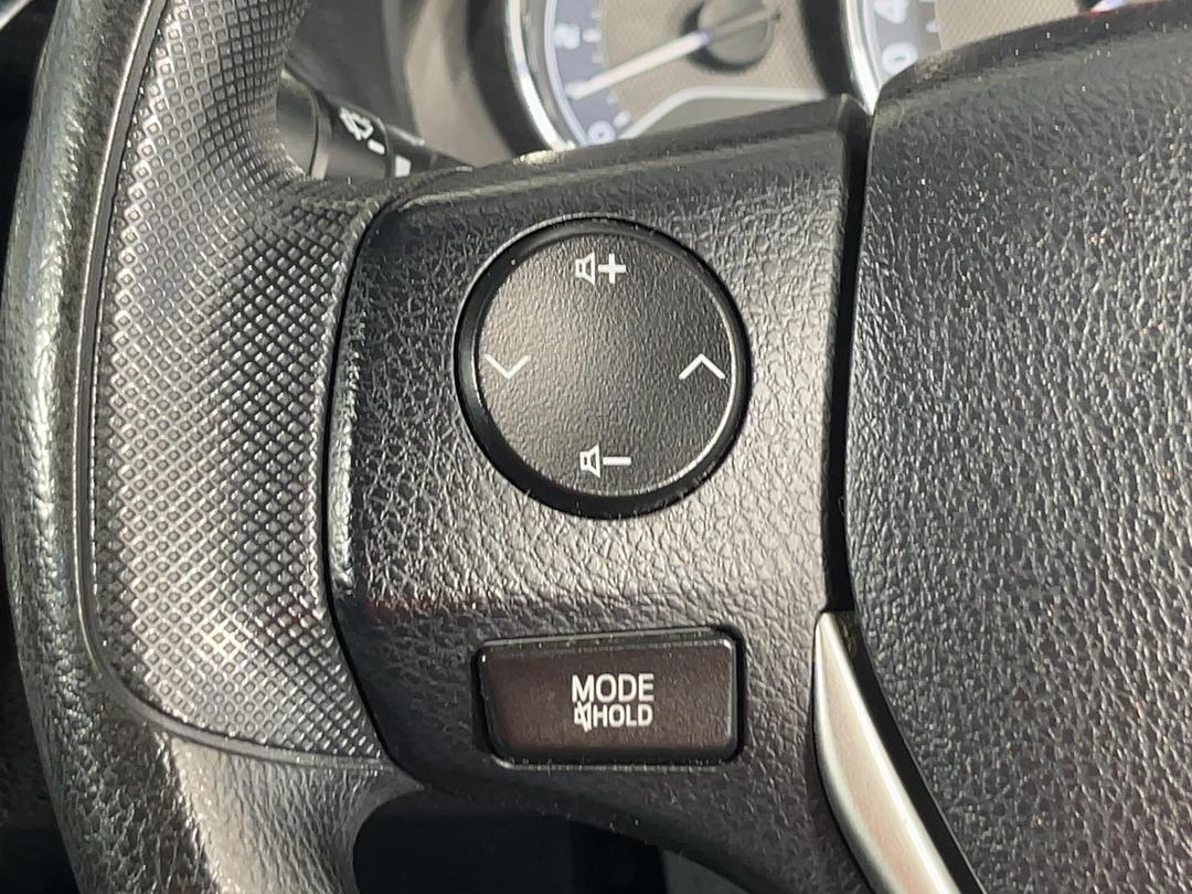 Photo '24' of Toyota Corolla