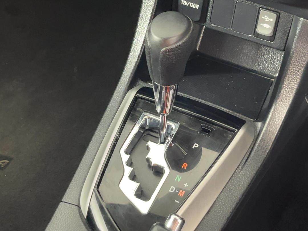 Photo '29' of Toyota Corolla