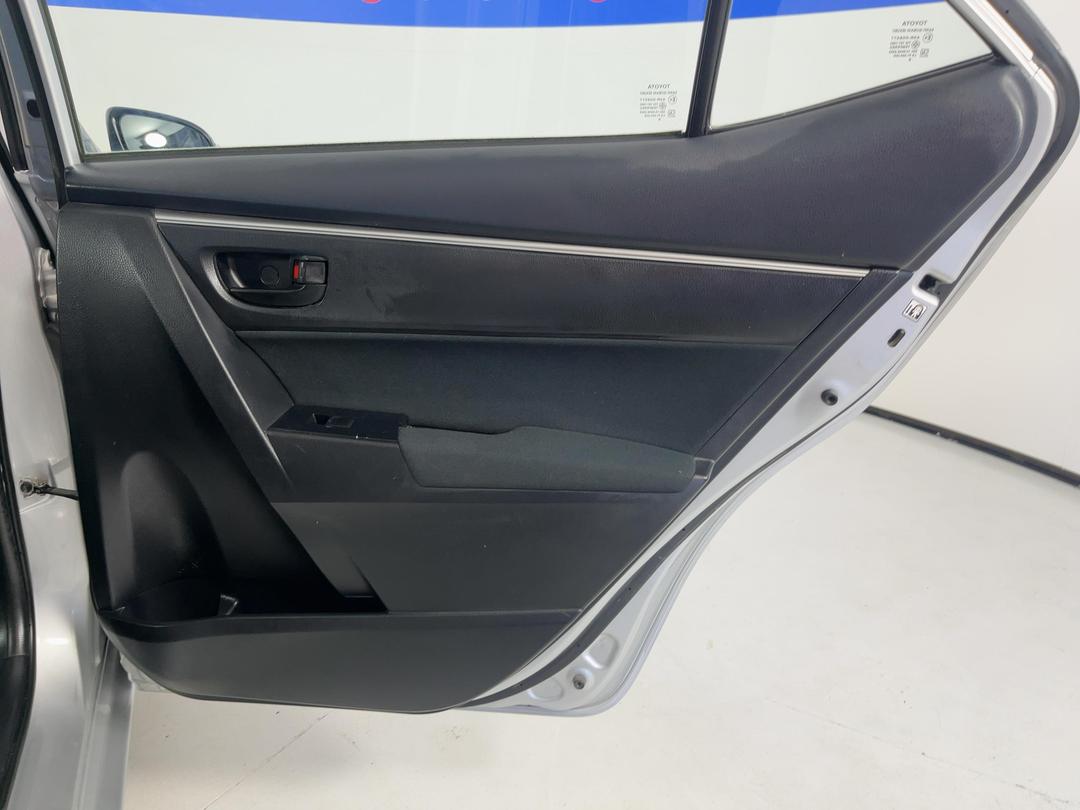 Photo '19' of Toyota Corolla