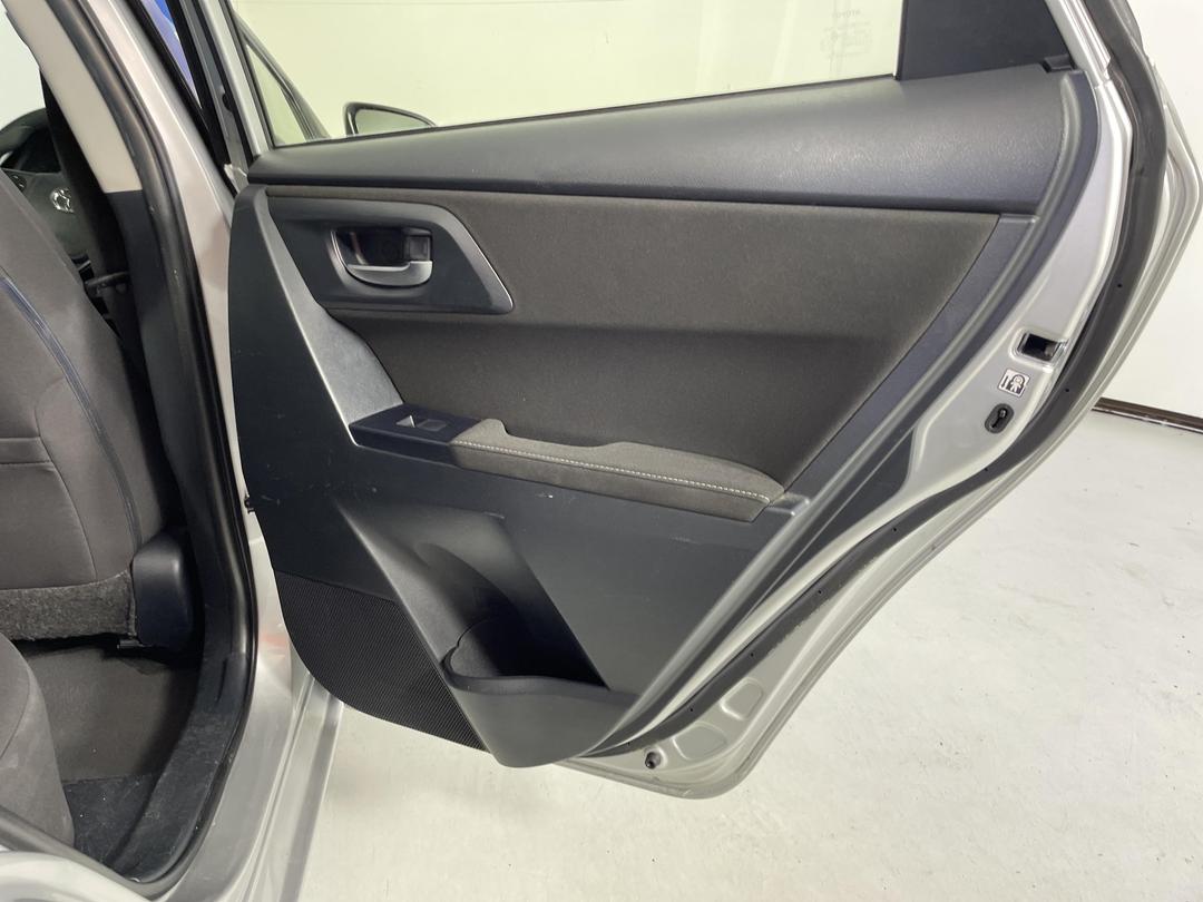 Photo '19' of Toyota Corolla