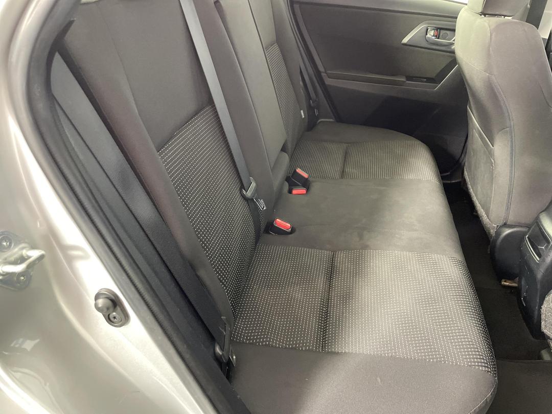 Photo '20' of Toyota Corolla