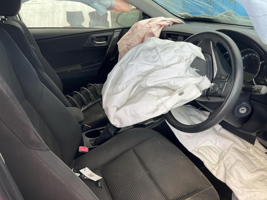 Photo '16' of Toyota Corolla GX