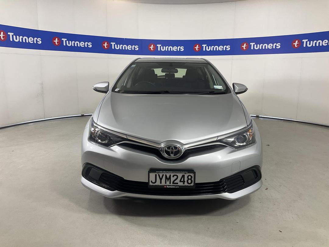 Photo '2' of Toyota Corolla