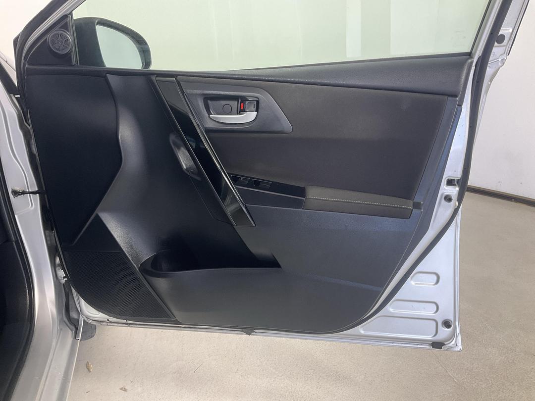 Photo '15' of Toyota Corolla