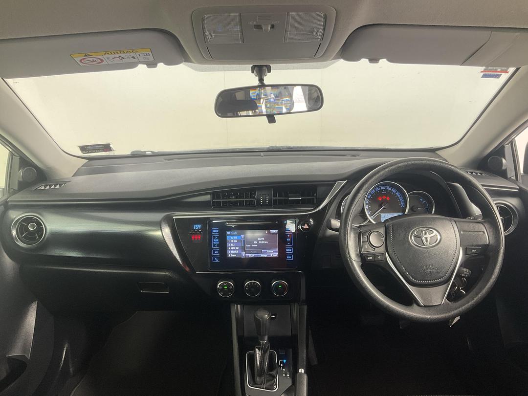 Photo '17' of Toyota Corolla