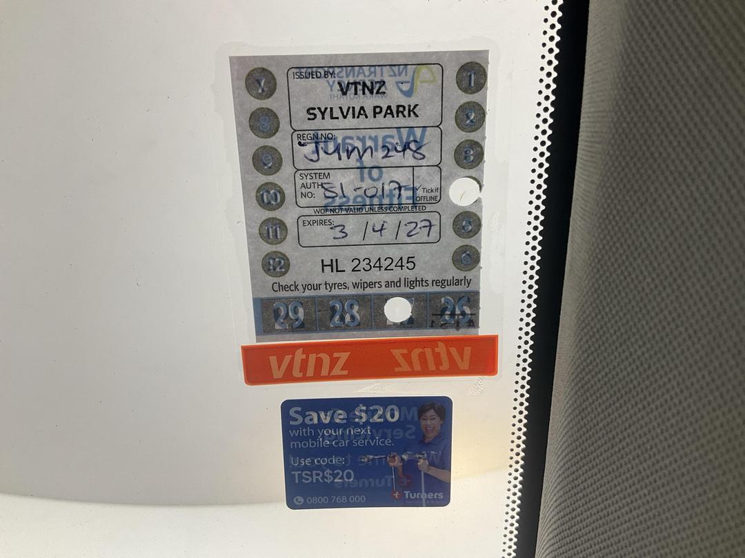 Photo '23' of Toyota Corolla