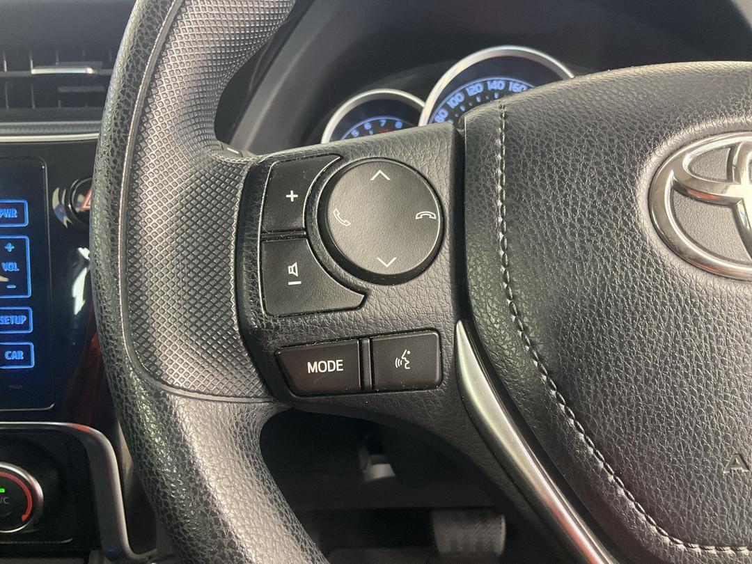 Photo '25' of Toyota Corolla