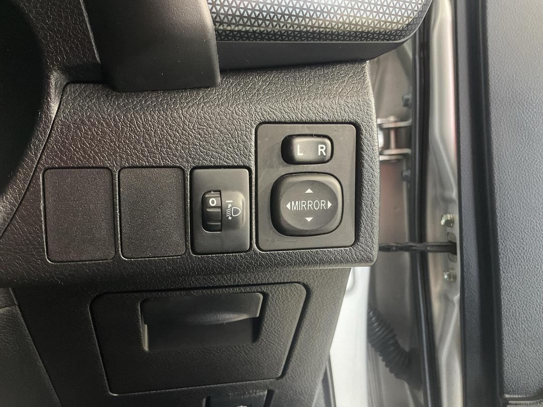 Photo '26' of Toyota Corolla