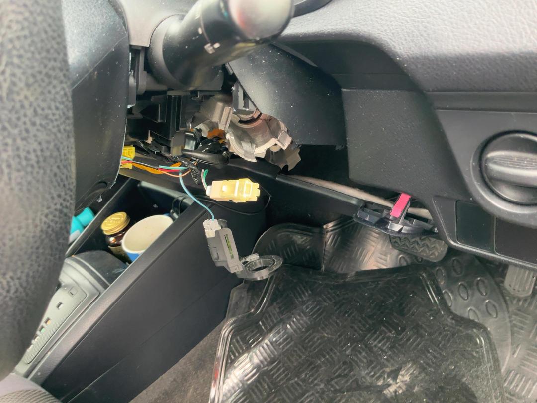 Photo '14' of Toyota Corolla Axio