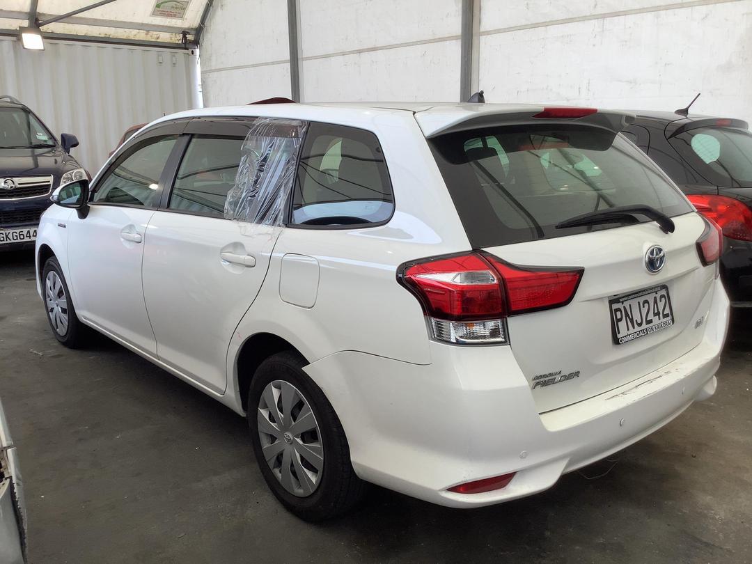 Photo '4' of Toyota Corolla Fielder