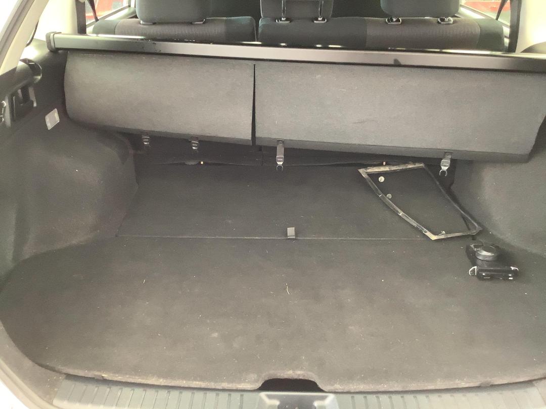 Photo '6' of Toyota Corolla Fielder