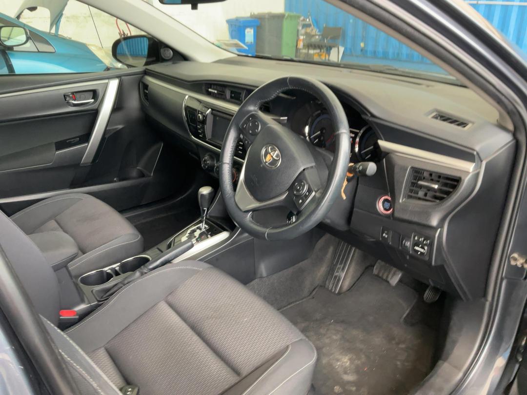 Photo '8' of Toyota Corolla GLX