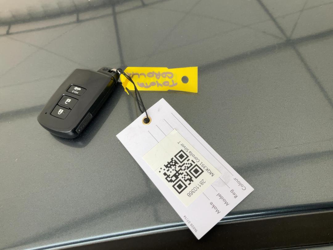 Photo '11' of Toyota Corolla GLX