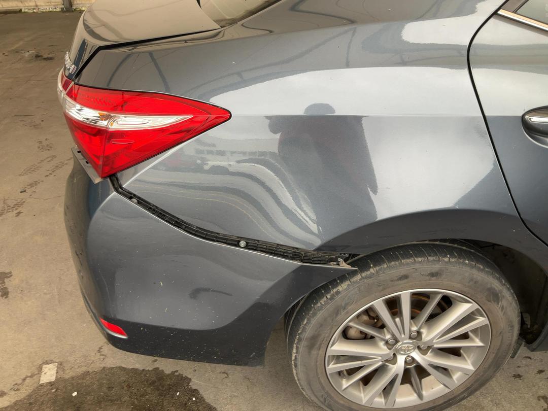 Photo '27' of Toyota Corolla GLX