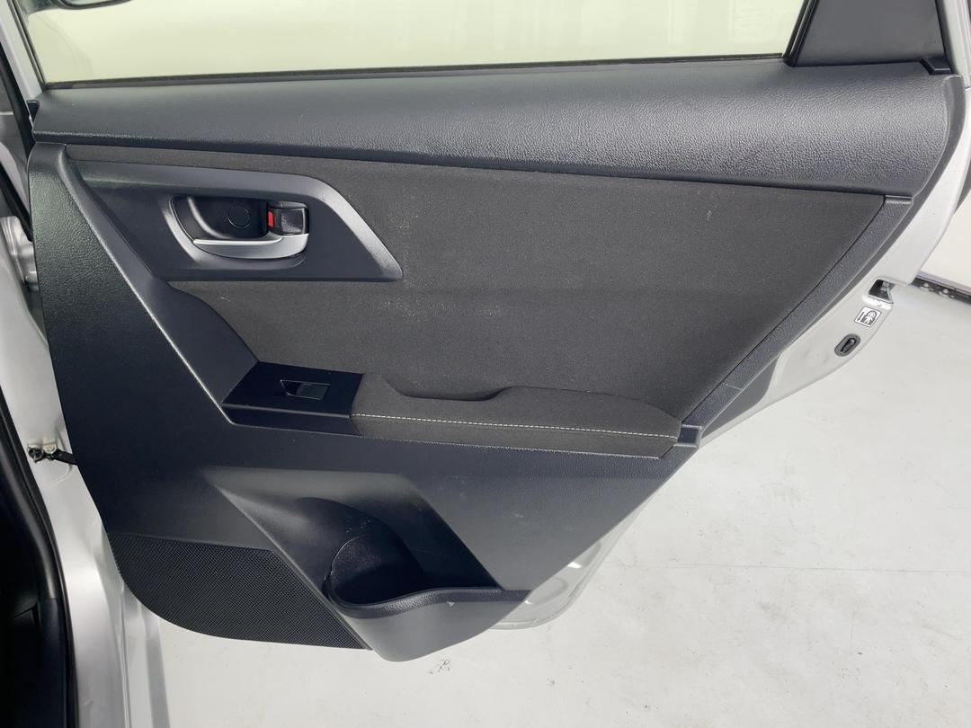 Photo '19' of Toyota Corolla