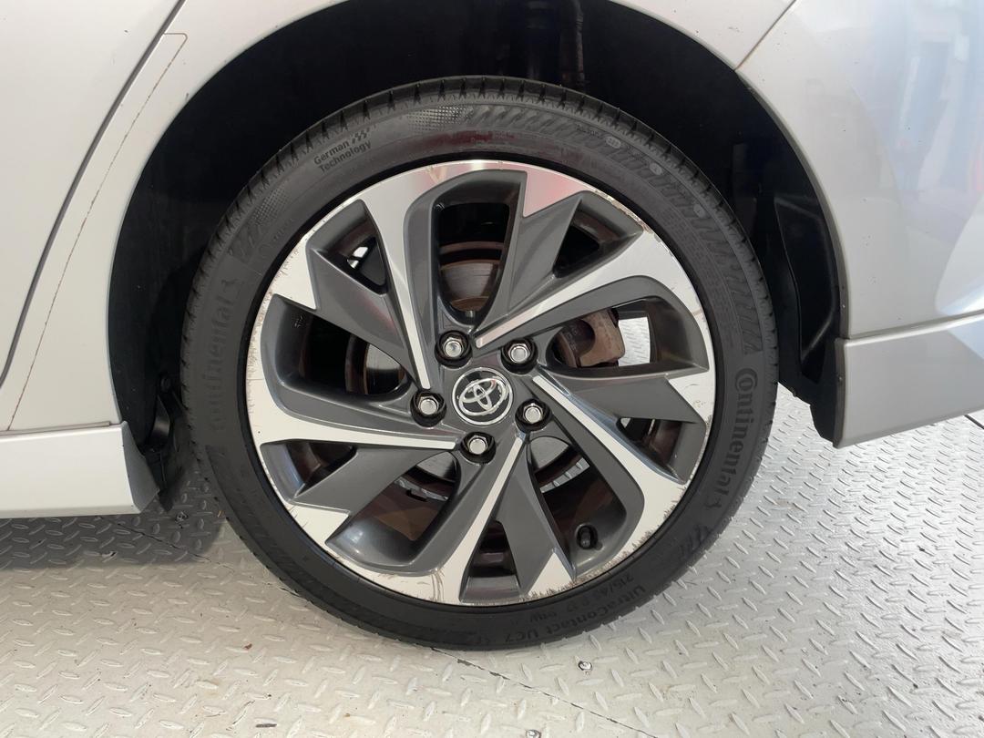 Photo '11' of Toyota Corolla