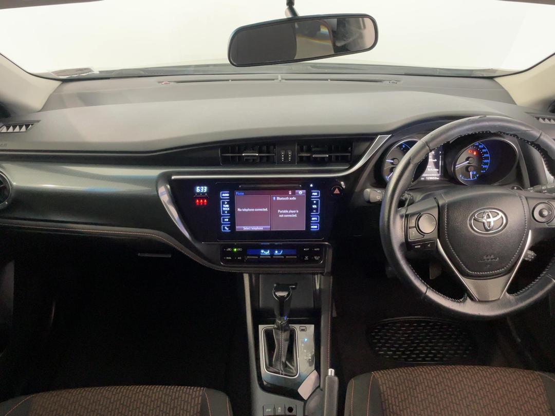 Photo '17' of Toyota Corolla