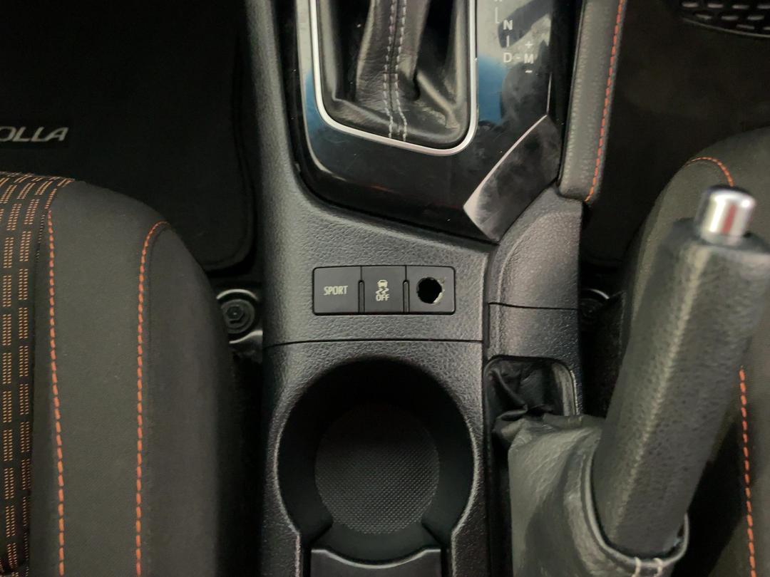 Photo '23' of Toyota Corolla