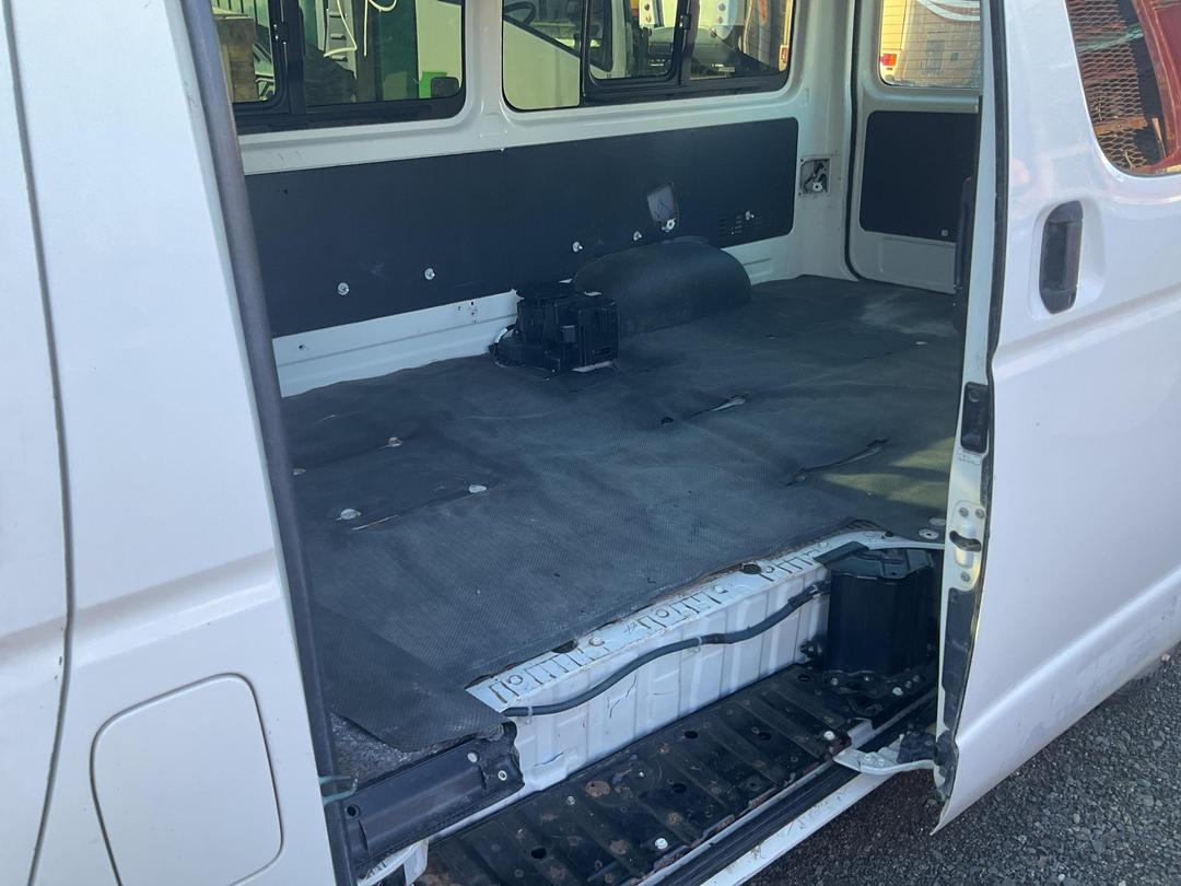 Photo '5' of Toyota Hiace