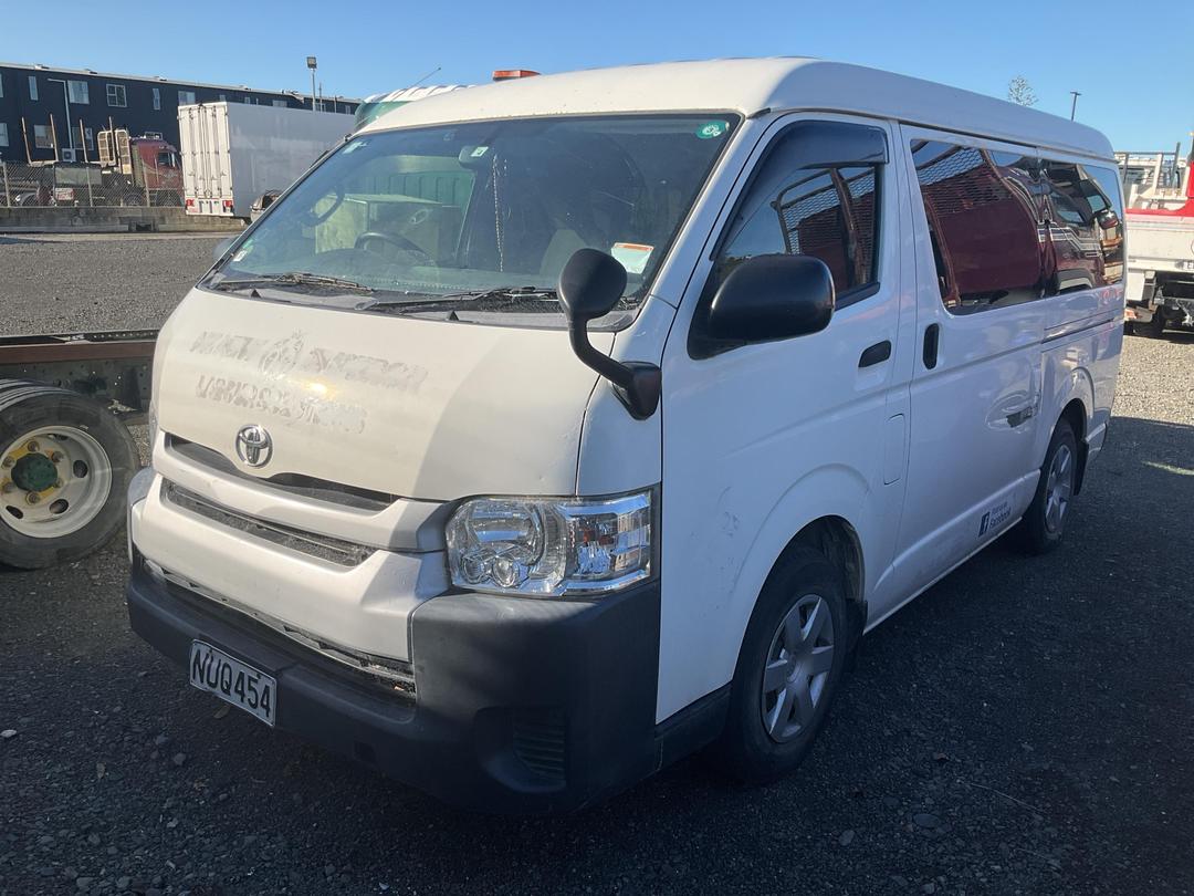 Photo '2' of Toyota Hiace