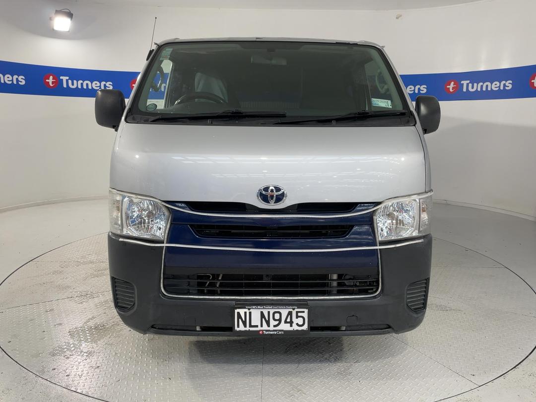 Photo '2' of Toyota Hiace