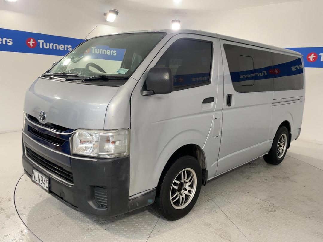 Photo '4' of Toyota Hiace