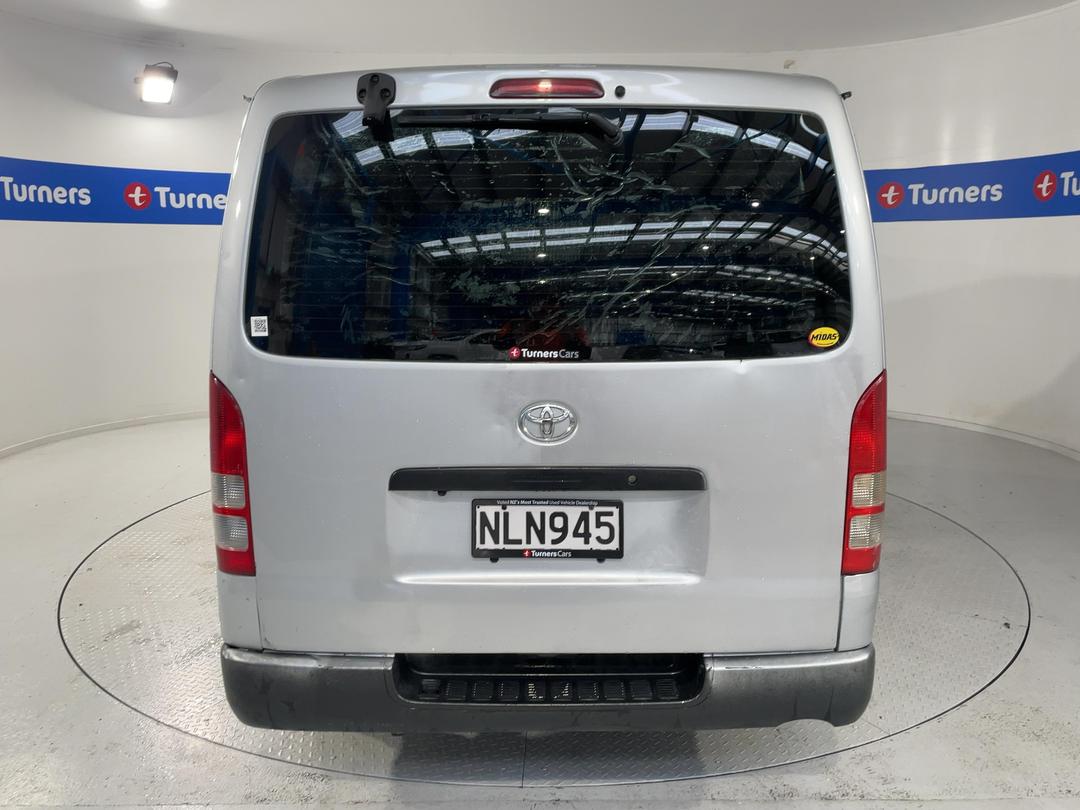 Photo '6' of Toyota Hiace
