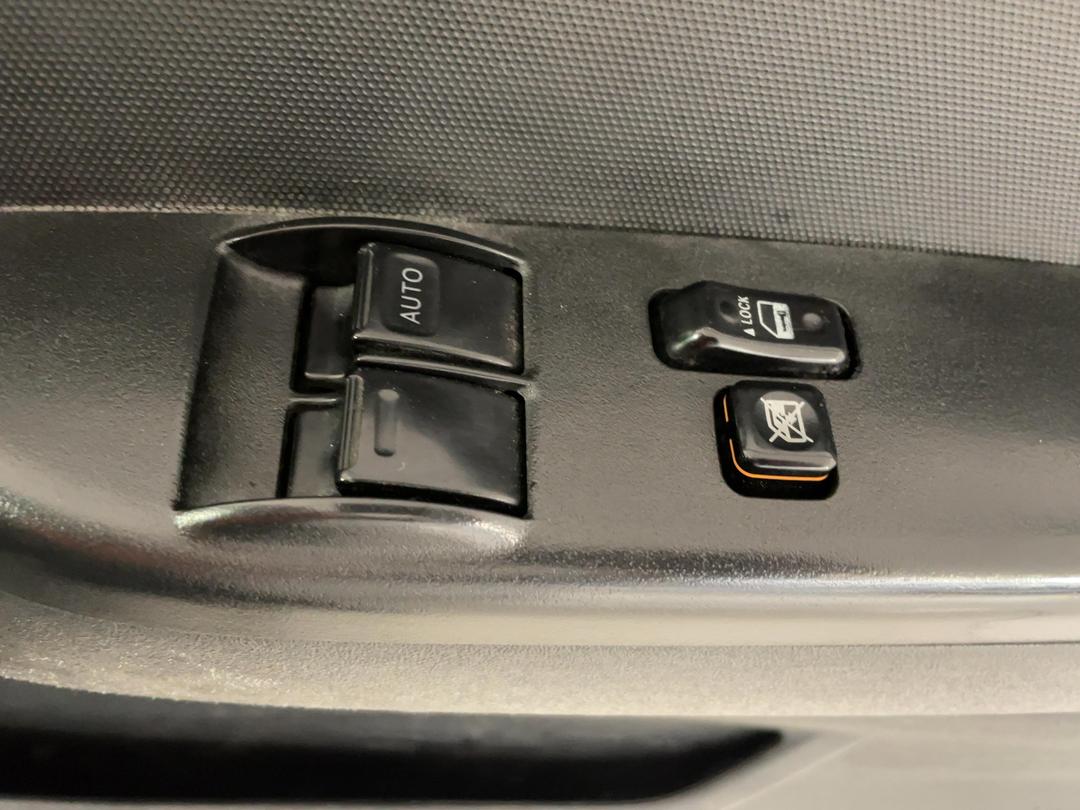 Photo '22' of Toyota Hiace