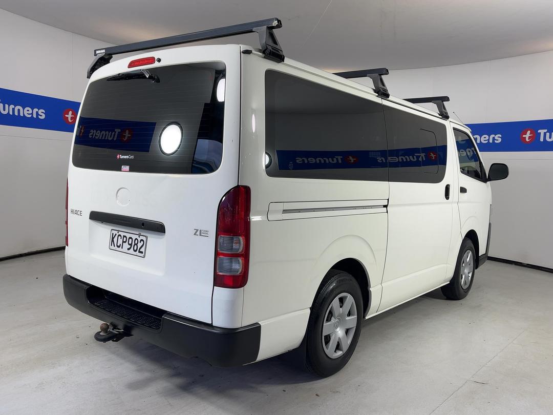 Photo '7' of Toyota Hiace
