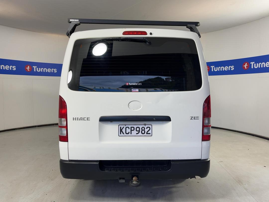 Photo '6' of Toyota Hiace
