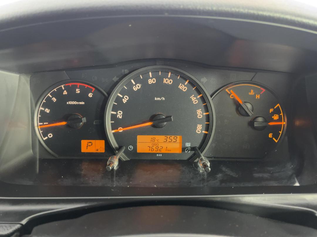 Photo '21' of Toyota Hiace