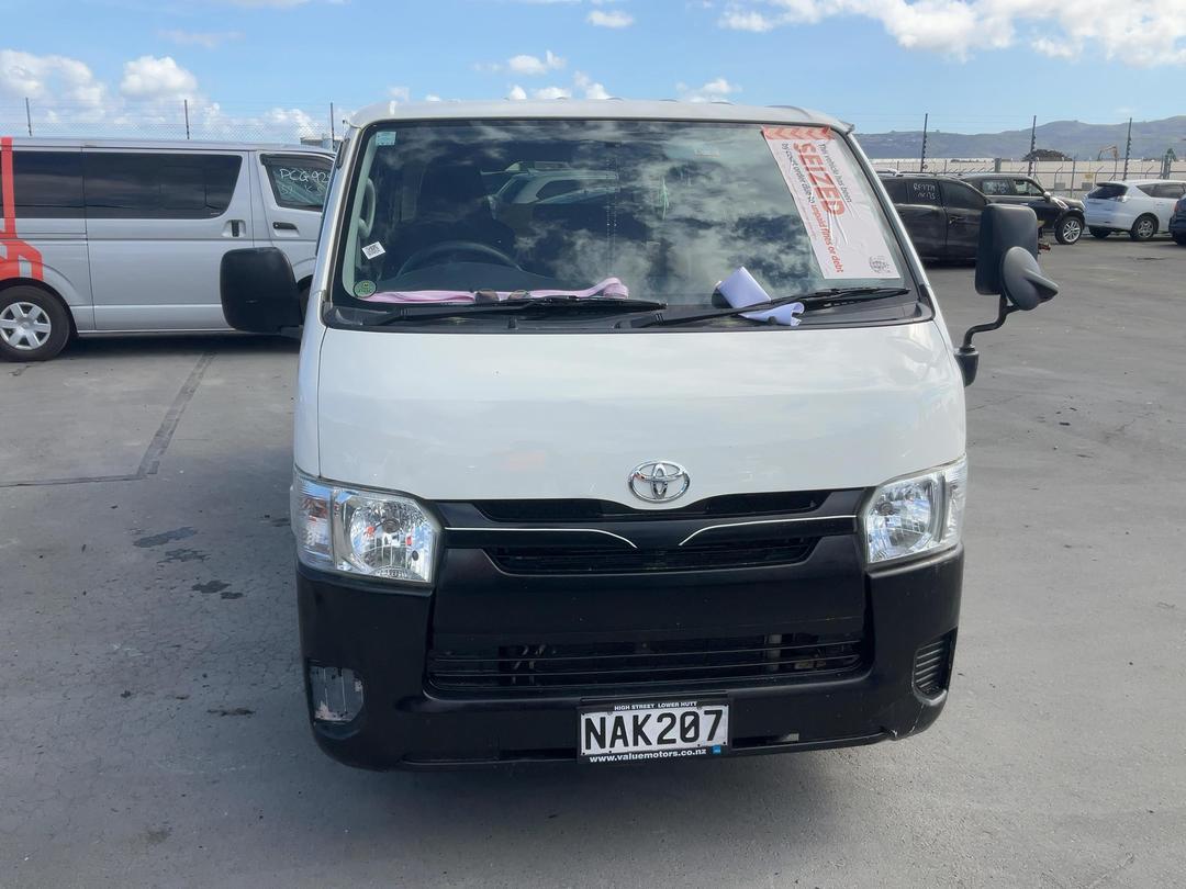 Photo '2' of Toyota Hiace Regius ACE Photo '2' of Toyota Hiace Regius ACE