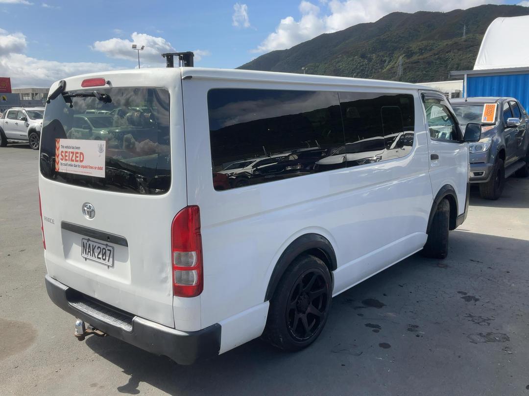 Photo '7' of Toyota Hiace Regius ACE Photo '7' of Toyota Hiace Regius ACE