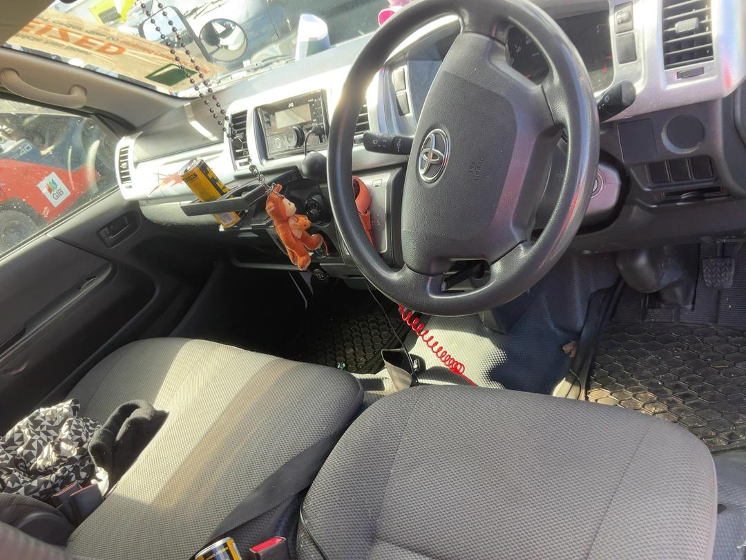 Photo '14' of Toyota Hiace Regius ACE Photo '14' of Toyota Hiace Regius ACE