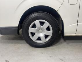 Photo '10' of Toyota Hiace